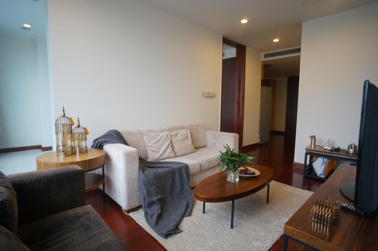 Apartment River House