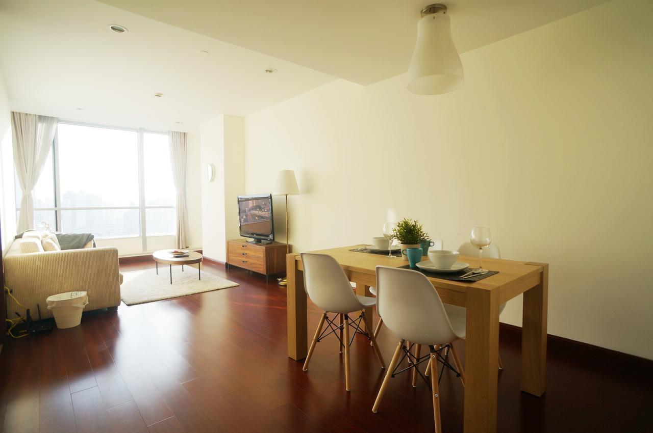 Apartment River House